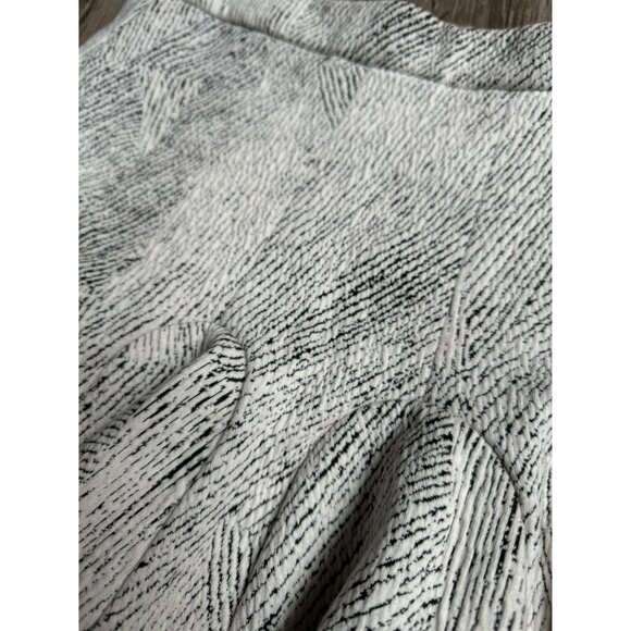 Banana Republic Womens Textured Mini Tennis Skirt 12 School Academia Flare Y2K - Picture 3 of 7